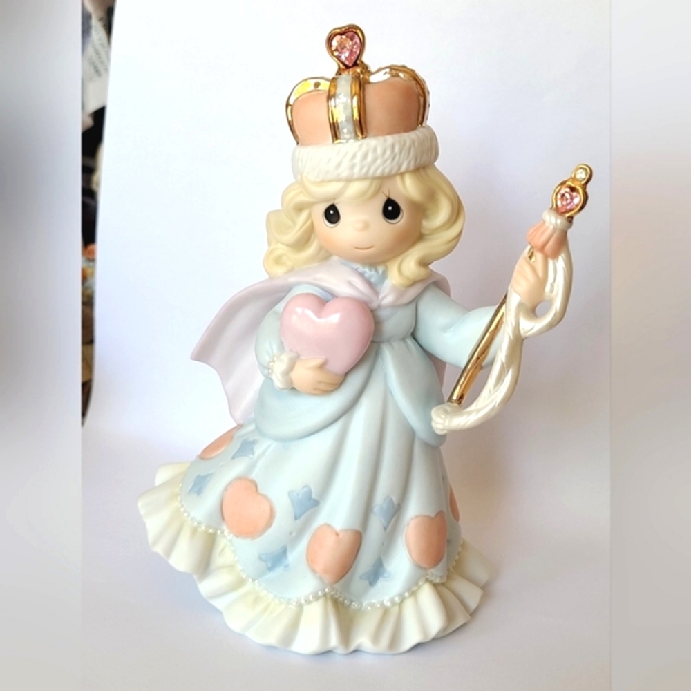 Vintage 2000 Y2K Precious Moments Queen Of My Heart Collectible Figurine
